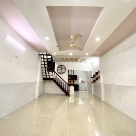 Bán Nhà Hiệp Bình Phước – Gần Quốc Lộ 13 – Sổ Hoàn Công Đủ – 3PN, 5.2 Tỷ!