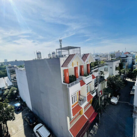 22 phòng cho thuê – Đối diện Vạn Phúc – HĐ khoán 50tr/tháng – 200m² – 5 tầng