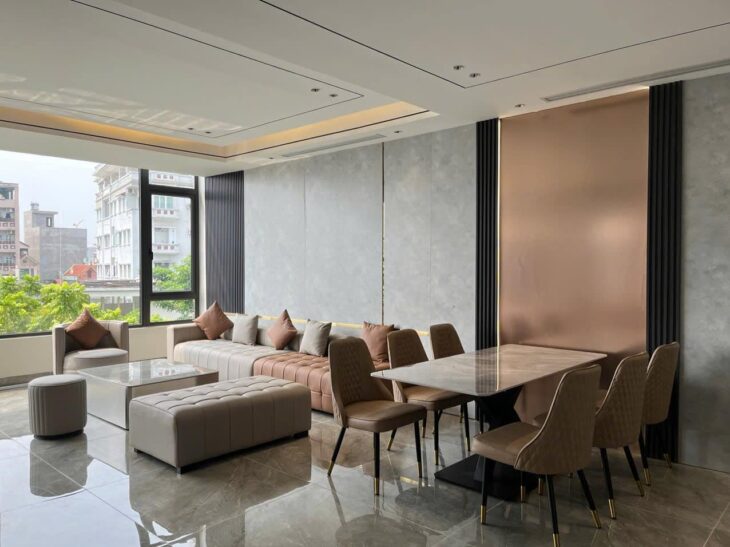 Siêu phẩm Ngọc Thuỵ, 65m x 7 tầng, mặt tiền 6.5m, gara 2 ôtô, thang máy, full nội thất