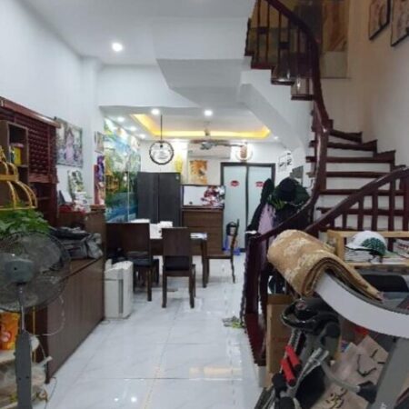 396- BÁN NHÀ THANH LIỆT, THANH TRÌ, VÀI BƯỚC Ô TÔ- TRƯỚC NHÀ 2,5M, MT 5M X 5T, 38M2, 7.9 TỶ(CTL)