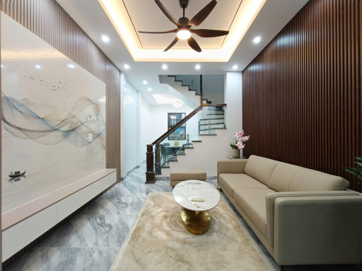 Chính Chủ Bán Nhà Phố Chùa Láng – 50m2 x 5T x MT 4m, Nở Hậu, Nhà Mới Full Nội Thất