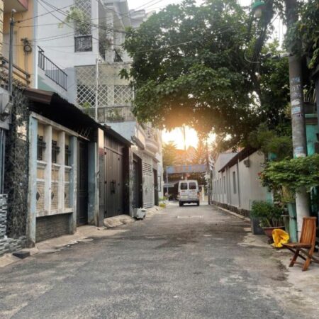 TÔI BÁN NHÀ HẺM 102 KHU NGUYỄN ẢNH THỦ, Q.12, HXH x 91m2 x 6.5m, NHỈNH 4 TỶ