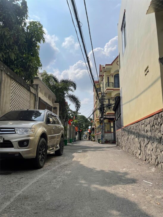 BÁN NHÀ 2 TẦNG 53m2, ĐƯỜNG TRƯƠNG THỊ HOA, Q.12, HXH, 4×13, NHỈNH 3 TỶ