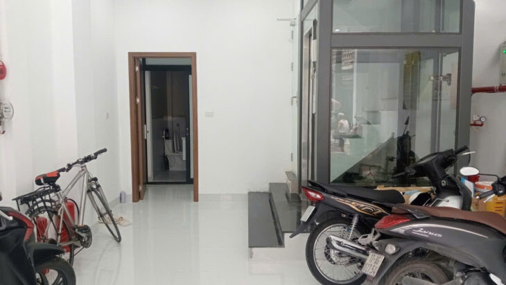 BÁN NHÀ MẶT NGÕ Ô TÔ TRÁNH, KD SẦM UẤT PHỐ TRẦN ĐIỀN 60M, 6T, MT 5M, NHỈNH 16 TỶ. 0937651883.