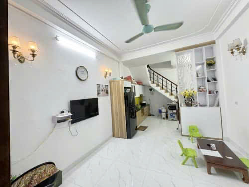 Cần bán nhà mặt ngõ đẹp 34m x 5 tầng 3 ngủ Định Công Cần bán nhà mặt ngõ đẹp 34m x 5 tầng 3 ngủ Định Công