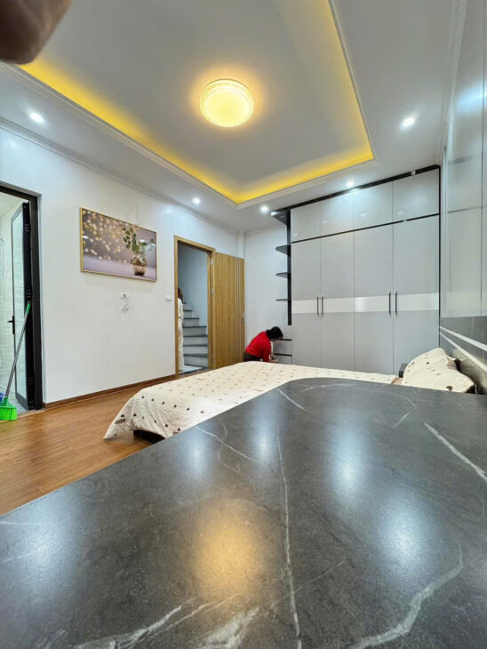 BÁN NHÀ ĐỊNH CÔNG – 36M² – 6 TẦNG – MẶT TIỀN 6M – 8.1 TỶ – HOÀNG MAI, HÀ NỘI