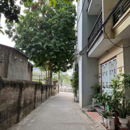 58M- 4 TẦNG 10,5 T.Ỷ- NGỌC THỤY- LONG BIÊN SIÊU PHẨM 4 TẦNG- TẶNG NỘI THẤT – ĐƯỜNG RỘNG HƠN 5M –