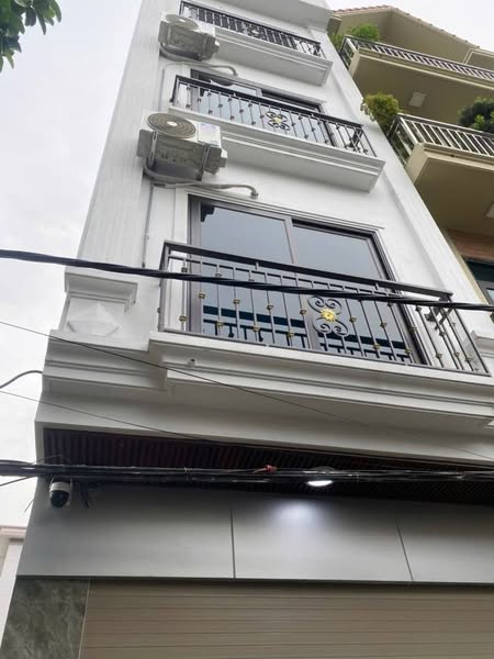 Cực Hot! Chỉ 5 tỷ sở hữu ngay nhà mới tinh 40m x 5T, ô tô đỗ cửa, 2 thoáng trước sau, Kim Chung –