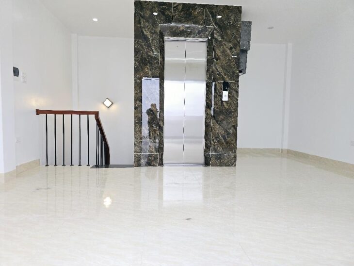 Nhà đẹp Đàm Quang Trung 45m², 6 tầng thang máy, 4PN, 5WC, Long Biên – 8.6 tỷ