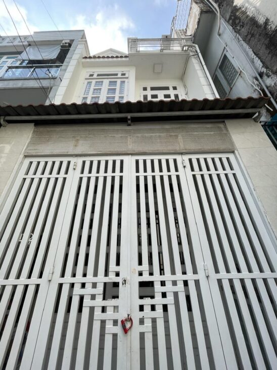 BÁN NHÀ 2 TẦNG 53m2, ĐƯỜNG TRƯƠNG THỊ HOA, Q.12, HXH, 4×13, NHỈNH 3 TỶ