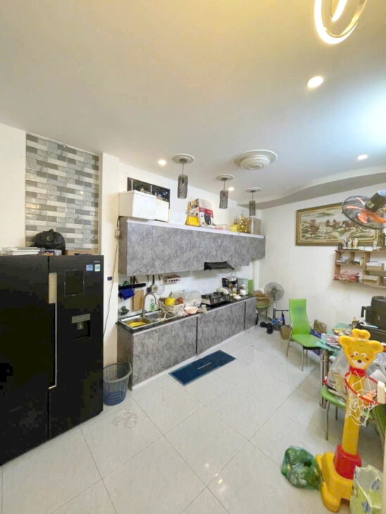 Nhà bán hẻm 4m Tám Danh P4Q8 – Giá : 5 Tỷ 5 (TL)