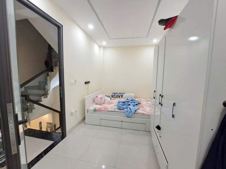 Bán nhà Định Công Thượng, ngõ thoáng 72Mx4T giá 8.6 Tỷ