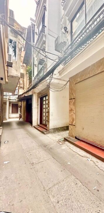 Tôi bán nhà tại ngõ 79, phố 8/3,lô góc, 32M2, 5 TẦNG, MT4.1m GIÁ 6.3 TỶ