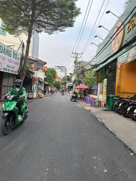 Bán đất tặng nhà mặt tiền ngang 6m 120m2 HXT Lê Đức Thọ C4 tiện xây mới gần chợ 12.99 tỷ.