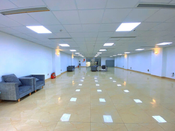 TÒA BUILDING MẶT PHỐ NGUYỄN KHÁNH TOÀN, PHÙNG CHÍ KIẾN, DT 251.5M2, MỚI TINH 7 TẦNG NỔI, TUM, HẦM.