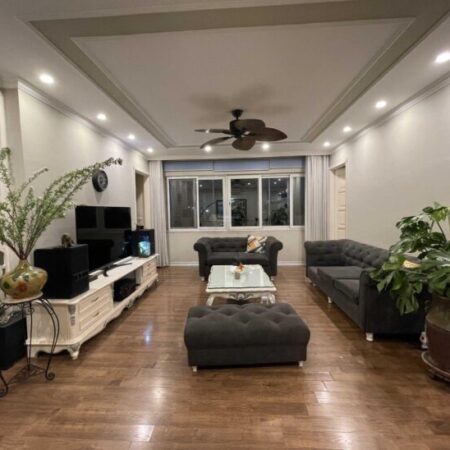 Cho thuê căn hộ cao cấp 4pn full đồ tại tòa E1 – Khu đô thị Ciputra