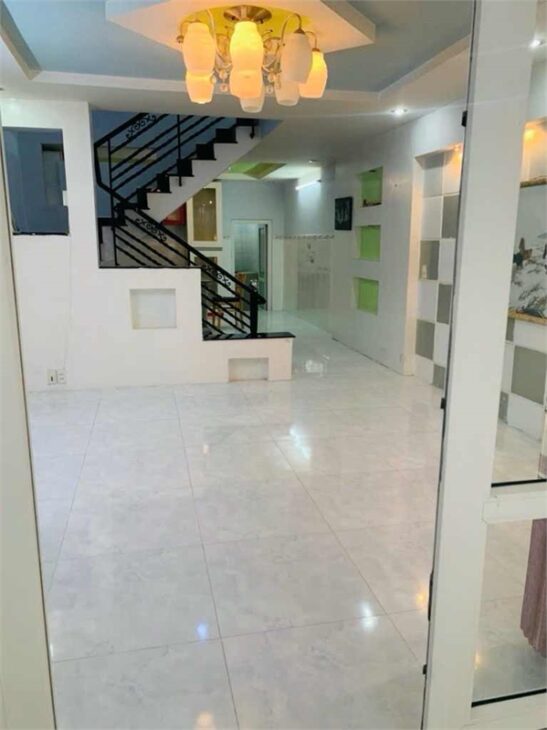 NHÀ ĐẸP LONG LANHCÁCH MT ĐƯỜNG SỐ 10M -60M2