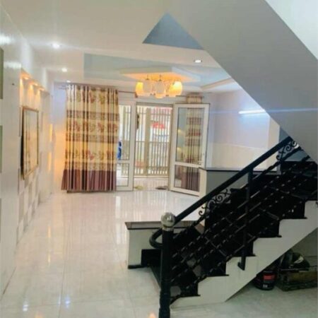 NHÀ ĐẸP LONG LANHCÁCH MT ĐƯỜNG SỐ 10M -60M2