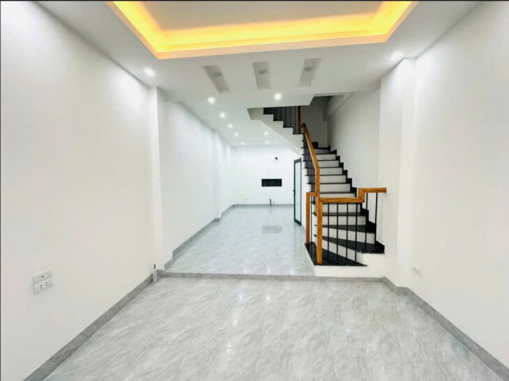 BÁN NHÀ MỚI KOONG ĐỊNH CÔNG, VÀI BƯỚC CHÂN RA PHỐ 38M x 5T GIÁ 8,6 TỶ (CÓ THƯƠNG LƯỢNG)