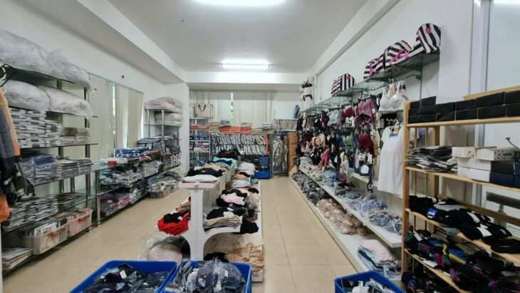 bán nhà Nguyễn Sơn- bệnh viện Tâm Anh, 105m x 6 tầng, lô góc, thang máy, 2 mặt ôtô tránh