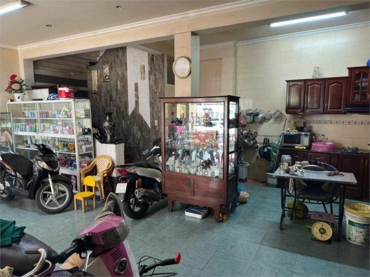 Mặt Tiền Nguyễn Văn Quỳ Q7 Ngang Khủng 8m Kinh Doanh