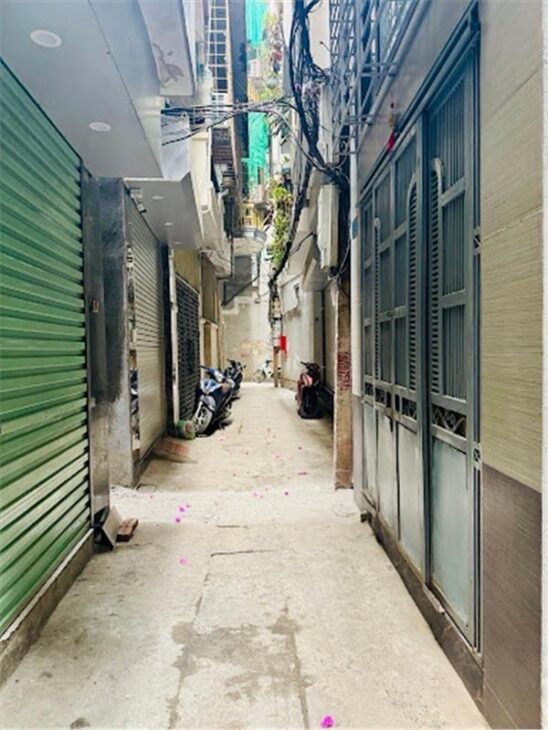 NHÀ ĐẸP LUNG LINH 5 TẦNG TRUNG TÂM HAI BÀ TRƯNG – SÁT PHỐ Ô TÔ GẦN – BA GÁC ĐỖ CỬA – CHỈ HƠN 5 TỶ
