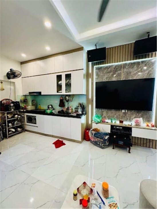 NHÀ ĐẸP LUNG LINH 5 TẦNG TRUNG TÂM HAI BÀ TRƯNG – SÁT PHỐ Ô TÔ GẦN – BA GÁC ĐỖ CỬA – CHỈ HƠN 5 TỶ