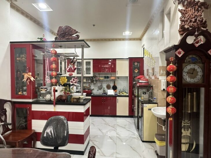 Bán nhà 4 tầng, 95m², 4PN, 5WC, Q.9, 13.4 tỷ, sổ hồng