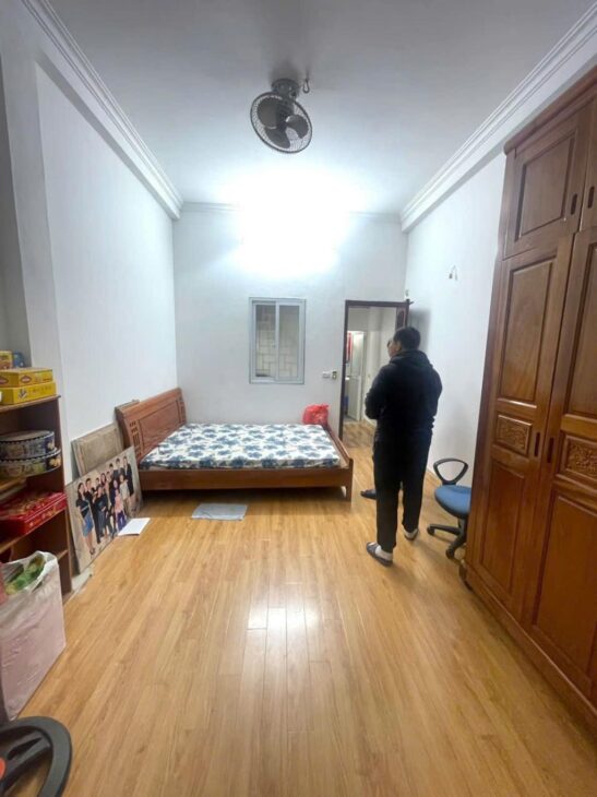 BÍ ẨN ĐỐNG ĐA – CĂN NHÀ “GIẤU MÌNH” CHỜ CHỦ NHÂN GIẢI MÃ! ???? CHỈ 1 NHÀ RA MẶT NGÕ – TRƯỚC NHÀ RỘNG