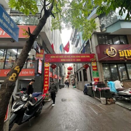 CHÍNH CHỦ CẦN BÁN NHÀ PHỐ DỊCH VỌNG HẬU QUẬN CẦU GIẤY 40m2 x 5 TẦNG NHỈNH 9 TỶ Ô TÔ KD