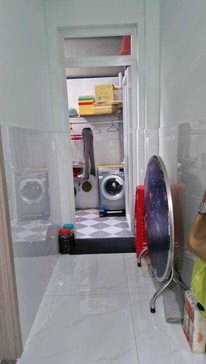 Bán nhà mặt phố Q.9, 83m2, 3 tầng, 4PN, 9 tỷ, sổ đỏ hoặc Nhà mặt phố Q9, 83m², 3 tầng, 4PN, 9 tỷ,