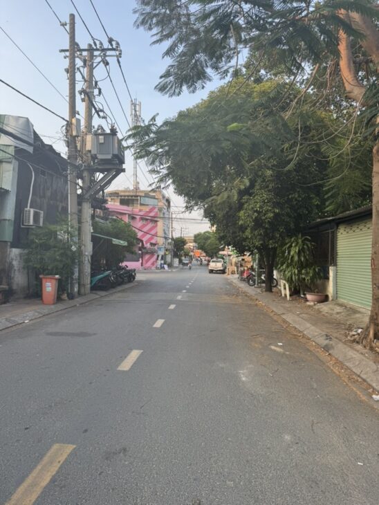 Bán nhà mặt phố Q.9, 33m², 2 tầng, 5 tỷ, sổ đỏ Phường Phước Long B, 185, 0978079699