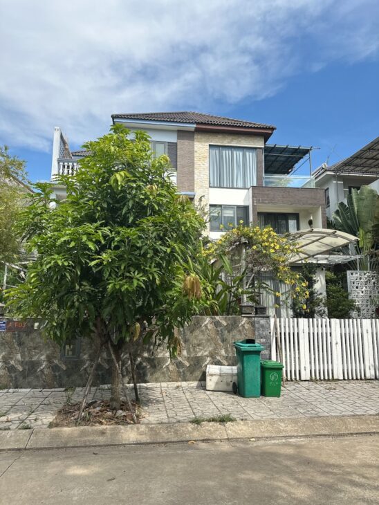 BIỆT THỰ LIỀN KỀ HIẾM NHÀ BÁN. 250M. HIỆP BÌNH PHƯỚC. 22 TỶ. THƯƠNG LƯỢNG.