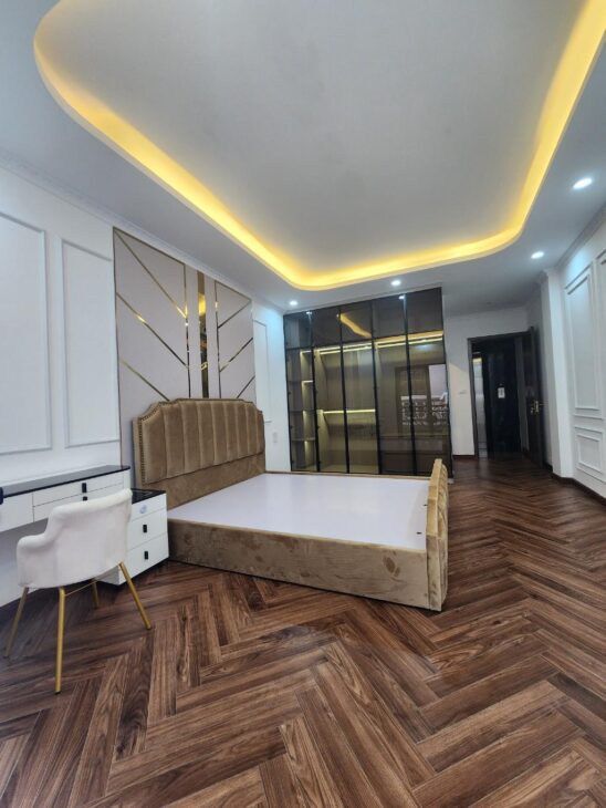 BÁN NHÀ VÕ THỊ SÁU, 7 TẦNG – THANG MÁY – GẦN HỒ – FULL NỘI THẤT – 45M² – 17 TỶ