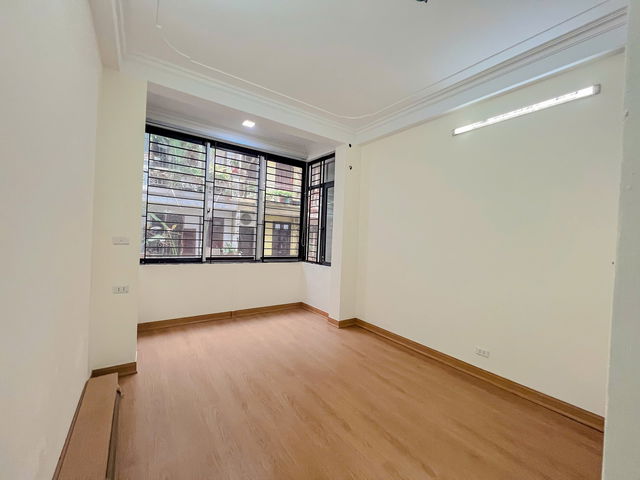 Cho thuê nhà phân lô phố Trần Điền, Hoàng Mai, 75m2,4T,ôtô tránh,KD-VP