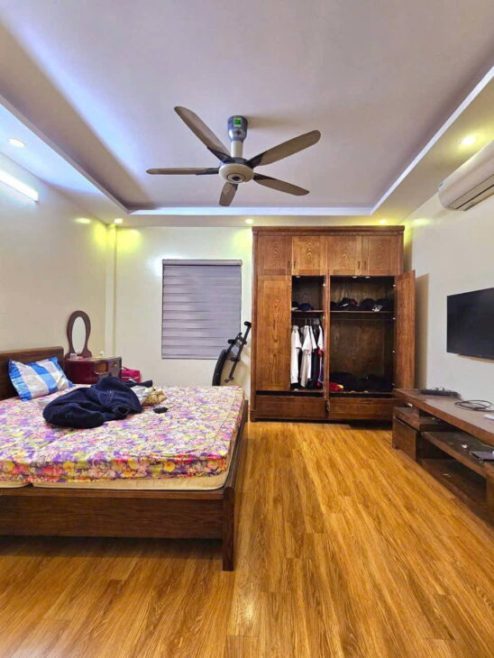 BÁN GẤP NHÀ RIÊNG , DÂN CƯ ĐÔNG ĐÚC , KINH DOANH ĐỈNH, THANG MÁY 56M2 X 6T X 4MT TẠI VÕ THỊ SÁU ,