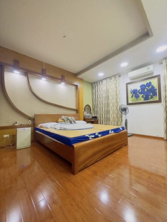 PHÂN LÔ HOÀNG QUỐC VIỆT CẦU GIẤY, ÔTÔ TRÁNH, KINH DOANH, SÁT PHỐ, 81M2 GIÁ 17 TỶ 480