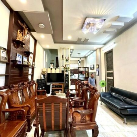 Bán nhà mặt phố Bình Phú, Thủ Đức, 80m², 8.8 tỷ, 3 tầng, 4PN