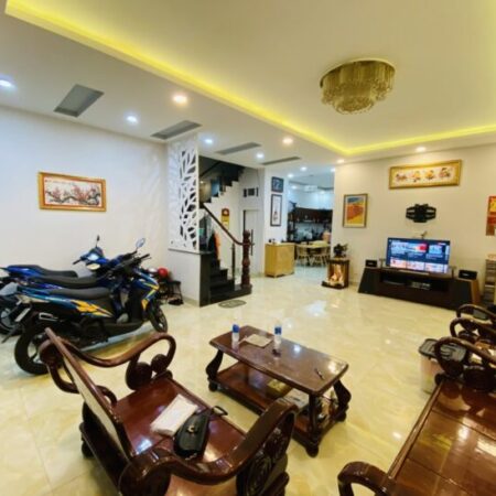 Bán nhà 160m², 2 tầng, 3PN, 4WC, Trường Thọ, Thủ Đức – 9.1 tỷ