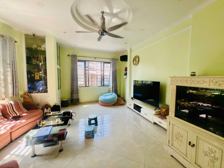 Bán nhà Xã Đàn, Đống đa Hà Nội. 40m 4 tầng Giá 10,9 tỉ