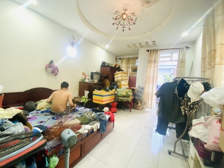 BÁN NHÀ LÔ GÓC 2 MẶT HẺM, HẺM XE TẢI, SÁT CHỢ, TRƯỜNG HỌC, DIỆN TÍCH 52M2, GIÁ CHỈ 5.6 TỶ.