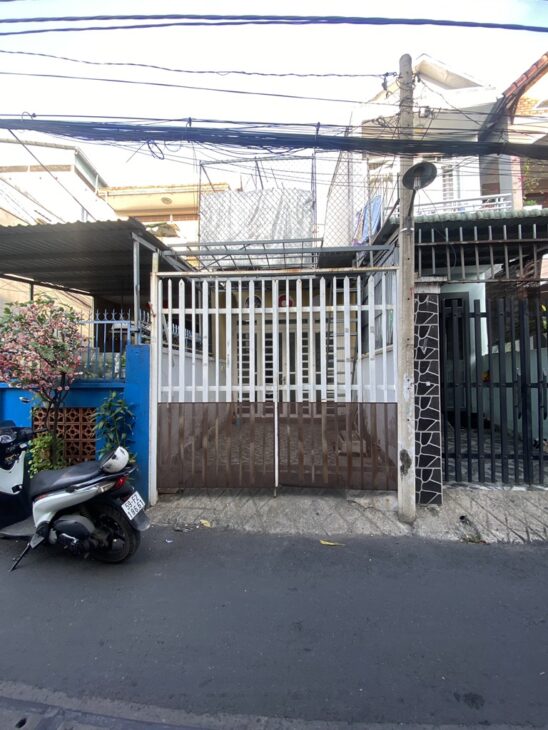 NHÀ MẶT TIỀN THÔNG XE TẢI – ĐƯỜNG 11 – BÌNH THỌ – THỦ ĐỨC. HIẾM KHÔNG CÓ SẢN PHẨM THỨ 2. GIÁ 5 TỶ.