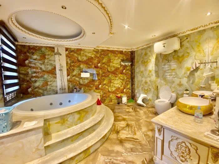 BÁN NHÀ XÃ ĐÀN????DT 48M2????MT 11.5M????12.2 TỶ????NGÕ Ô TÔ DỪNG ĐỖ NGÀY ĐÊM????