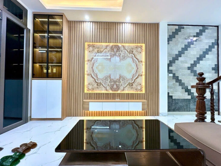 Bán nhà Trương Định, hoa hậu dân xây, ngõ thông siêu rộng kinh doanh online giá 7.5 tỷ