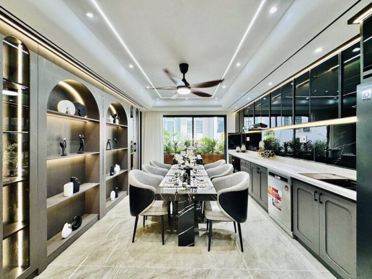 Nhà 5 Tầng, TK hiện đại, Full nội thất. Phạm Văn Chiêu, P.14, gần Tham Lương