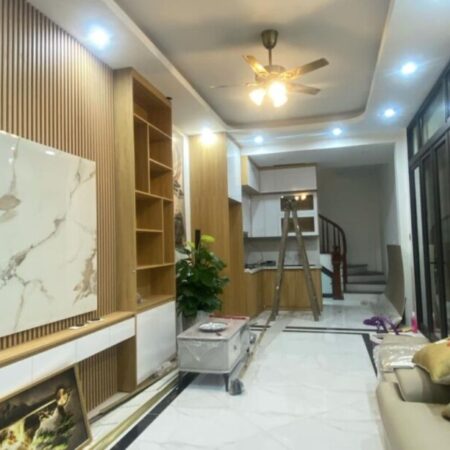 BÁN NHÀ 5 TẦNG, SÁT HỌC VIỆN NÔNG NGHIỆP, Ô TÔ VÀO NHÀ, GIÁ 6,98 TỶ!