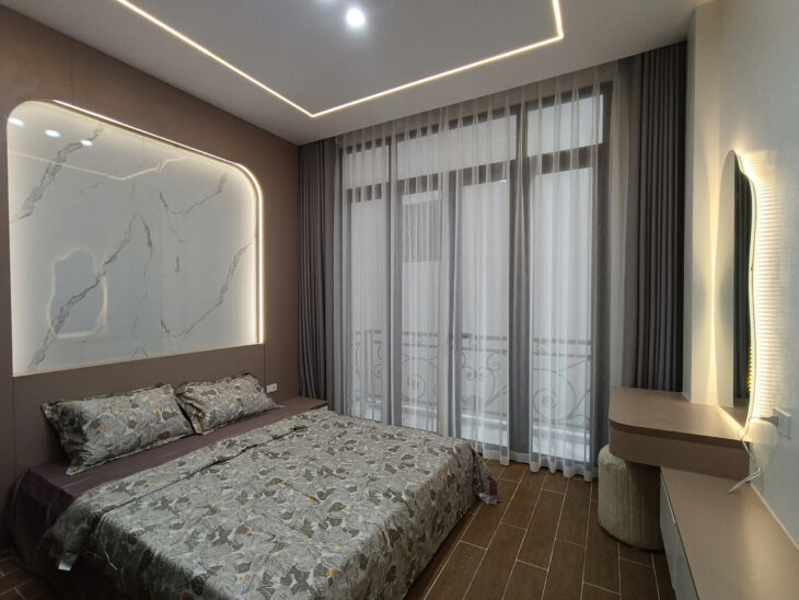 Chính Chủ Bán Nhà Phố Chùa Láng – 50m2 x 5T x MT 4m, Nở Hậu, Nhà Mới Full Nội Thất
