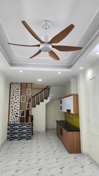 Nhà lô góc giá mềm duy nhất còn sót lại ở Lai Xá, Kim Chung, Hoài Đức. Ngõ thông tứ tung, ô tô,