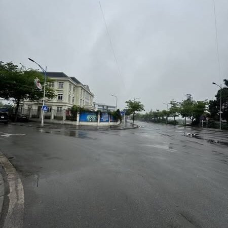 Hot! Hot! Hot, chỉ 4,2 tỷ sở hữu ngay lô đất cực đẹp nở hậu 58m2 Thượng Cát, Bắc Từ Liêm Hot! Hot! Hot, chỉ 4,2 tỷ sở hữu ngay lô đất cực đẹp nở hậu 58m2 Thượng Cát, Bắc Từ Liêm