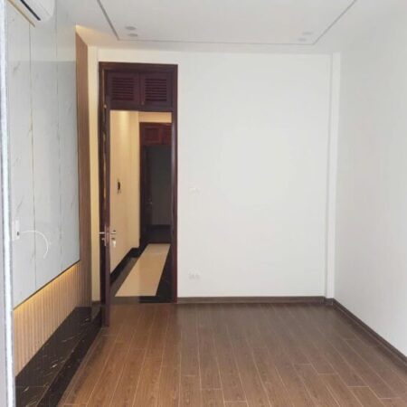 Hot! Bán nhà Bạch Mai 40m2.MTx5m ngõ thông, ô tô đỗ cửa, gần nhiều trường học lớn.